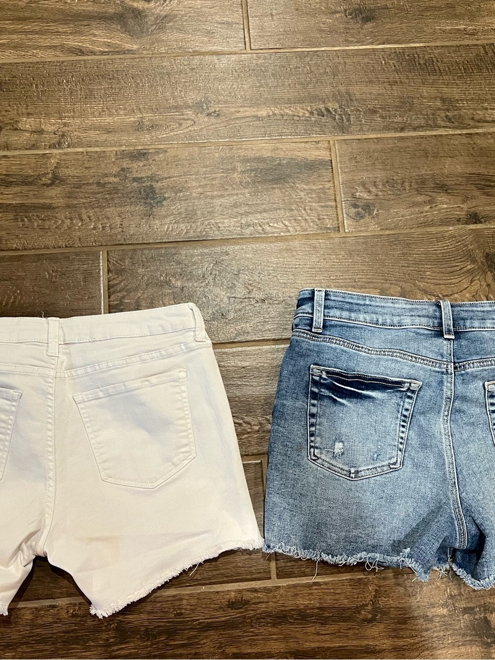 Women’s White/Denim  Distressed Denim Shorts - Picture 4 of 6